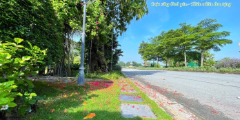 Chính chủ bán lô 108 m2 khu đô thị 5 sao Cần Giuộc đã có sổ hồng giá tốt