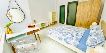 Nhà mới sát vách quận 1 - đẹp lung linh