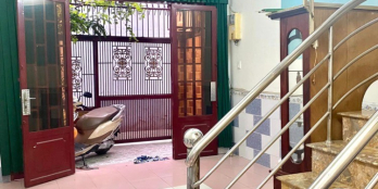 GIÁ THẤP K TƯỞNG,KẸT BÁN GẤP NHÀ HXH, GIÁP Q1, 3 TẦNG, 3.8X15M, XVNT P21 QBTHANH