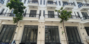 Nhà phố cao cấp mới xây liền kề vòng xoay Phú Lâm giá TLM