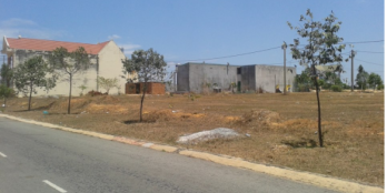 KẸT TIỀN BÁN GẤP 3.303M2 ĐẤT-SHR NGAY CHỢ TRƯỜNG,KỀ KCN VIỆT-HÀN.GIÁ 450TR