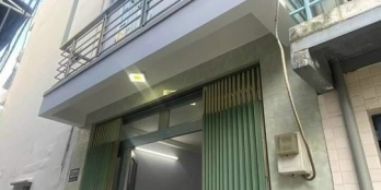 NHÀ CÁCH CHỢ PHẠM THẾ HIỂN 400M GIÁ RẺ