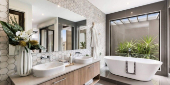 Bán nhà 4 tầng kinh doanh mặt tiền Hoàng Quốc Việt