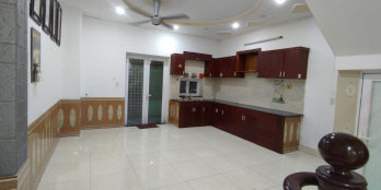 Nhà nguyên căn 6pn, gần trường học, chợ, siêu thị, 15p đi các quận trung tâm