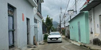 BÁN LÔ ĐẤT SÁT ĐƯỜNG NGUYỄN XIỂN - TẶNG 3 PHÒNG TRỌ CHO THUÊ- GẦN TRƯỜNG ĐẠI HỌC