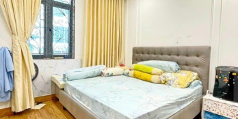 GIẢM 4 TỶ, NHÀ QUẬN 4 75M2, 5 TÂNG, CHO THUÊ 35 TRIỆU, CÒN 6.5 TỶ