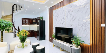 Bán nhà Trương Định , 32m, ô tô đỗ cổng, tặng toàn bộ nội thất, 3 tỷ