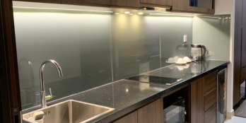 Cho thuê căn hộ cao cấp The Tresor cạnh trung tâm quận 1