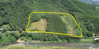 trước là suối, cánh đồng, mặt tiền bám đường gần 180m