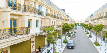 Cần bán nhà 4 tầng x 120m2 đất - 411m2 sàn, đối diện trường quốc tế SkyLine