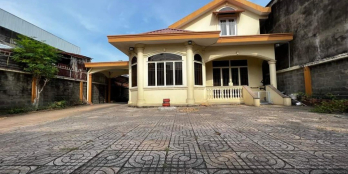 Biệt thự cổ diện tích khủng 14 X 33 Giá cực rẻ