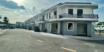 Nhà 1 trệt 1 lầu chỉ với 480tr ngay cụm khu công nghiệp Vsip 2 cần bán gấp