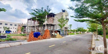 Cần bán gấp lô thổ cư ngay trung tâm Dĩ An - ngang chợ hiện hữu giá duy nhất thị