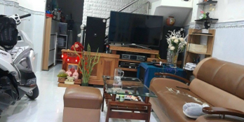 Bán nhà TT Nhà Bè 3,1x11 sổ hổng riêng giá: 2ty