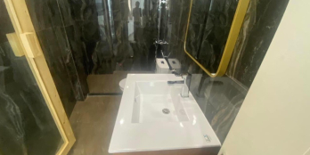 Nhà mặt tiền đường, có thang máy, nhà mới, nở hậu, đã hoàn công