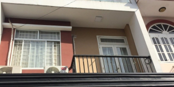 Bán nhà  MT  đường 10  Linh Trung,Thủ Đức. Khu kinh doanh sầm uất Nhỉnh 10 tỷ