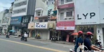 Kẹt nợ bán gấp nhà 2MT đường D2 nối dài, P25, Bình Thạnh, DT:14x18m