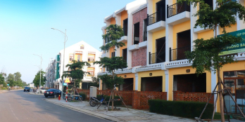 Nhà phố 3 tầng, view sông, ngay bến du thuyền đi Cù Lao Chàm.