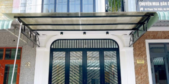 Nhà mặt tiền phạm thế hiển cách chợ 30m thuận tiện buôn bán