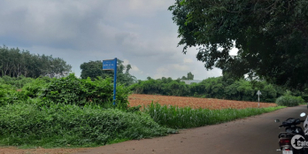 Ngộp Bán lô - Lô 03 đất Biệt thự Long Phước chỉ hơn 2 tỷ CHÍNH CHỦ