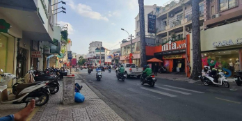 Nhà 5 Tầng mới đẹp lung linh trần Quang Diệu quận 3 giá rẻ