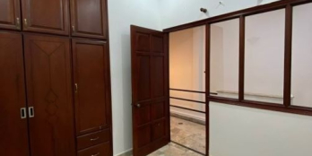 Nhà ngộp, xe hơi đậu cửa, ngang 5M, đường Thích Quảng Đức, Phú Nhuận.