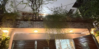 Biệt thự mini, gần ngã 4 Bảy Hiền, nội thất cao cấp, nở hậu, gara chứa 2 xe hơi