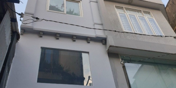 Bán nhà Q10 1trệt 1lửng 2lầu ST hẻm 4m giá: 5,4tỷ TL