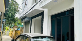 Bán nhà 3 tầng thiết kế tầng lệch tân cổ điển gần chợ Bo, Tp.Thái Bình ngõ ô tô