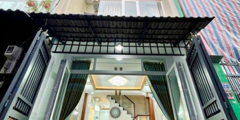 Nhà 2 làu + sân thương có shr sang tên ngay -4PN Q12