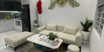 NGÔI NHÀ ĐẸP ẤM CÚNG, SÂN RỘNG ĐẺ XE, KHU VIP LÁNG HẠ - GIẢNG VÕ