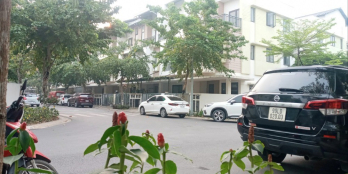 Xanh - Sang - Sáng - Sạch - Yên bình - Văn minh. 3.811 tỉ. Nhà 3 tầng.