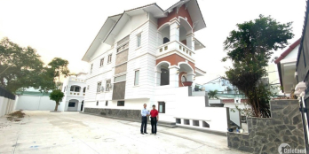 Bán Biệt Thự Đẹp 817 m2, 2 mặt tiền hiệp bình phước , Tp.thủ đức