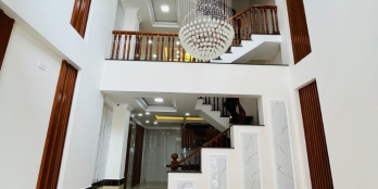 Nhà Mặt tiền Thủ Đức - Thông ra Vạn Phúc City, tiện mở công ty, Full nội thất