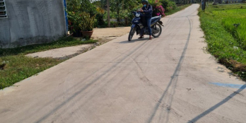 Chính chủ cần bán lô đất mặt tiền bê tông 5m (cổng sau Cát Tường Phú Sinh).