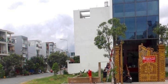 Bán gấp lô đất trong khu dân cư An Sương quận 12 SHR Căn góc 2ty699