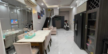 Nhỉnh 5 tỷ _Hẻm xe hơi_4.5x14_Lâm Văn Bền Quận 7_ Nhà đẹp NT Cao cấp_2 tầng 3PN