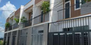 Ngộp lãi nên bán 6 căn nhà trọ ấp Bình Tiền 1 216m2 thổ cư giá cực rẻ