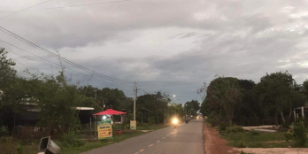 đất gần ngã tư Chơn Thành, 250m2 đường nhựa chỉ 300tr, sổ sẵn