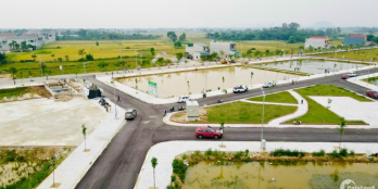 Chính chủ bán lô đất 120m2 đường đôi 34m bên cạnh khu du lịch Sun Group 10tr/m2