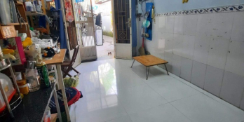 Gấp _ Nhà Q7 chủ Kẹt Giảm Sâu 400 triệu- 2 Tầng Nở Hậu- Hẻm 3m