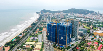 Cần bán căn hộ biển Vũng Tàu, view cực đẹp gía 2tỷ cuối năm bàn giao cho thuê.