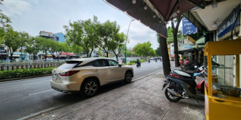 MẶT TIỀN VIEW SÔNG, DTSD 120M2, 4 TẦNG,Trường Sa Phường 14 Phú Nhuận, VỈA HÈ  5M