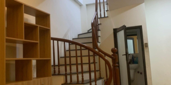 Cho thuê nhà ngõ Trại Cá , 30m2 x 4,5 tầng,cho ở nhóm,  giá 15tr