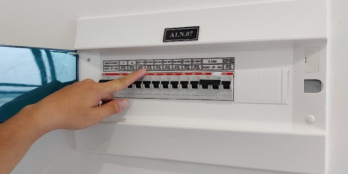 Căn hộ Sunshine -  Phú Thuận q7, nhà đẹp, gần thang máy, lầu 8, 2PN, 2WC