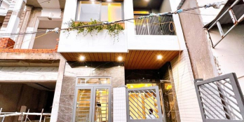 Nhà phố 2 tầng gần trung tâm Q.Ninh Kiều, giá chỉ 2 tỷ 550 triệu