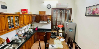 Bán nhà phố Yên Lạc, GARA Ô TÔ, DT 57m2 giá 12.6 tỷ