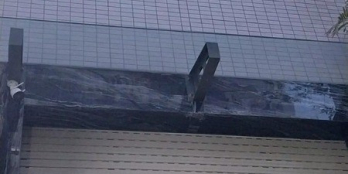 Nhà mới xây, thiết kế đẹp, đang hoàn công