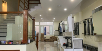 Cho thuê nhà 4 tầng, mặt tiền đường Thích Quảng Đức - VCN Phước Hải - Nha Trang