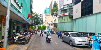 Căn góc 29m2, 4t 3pn, Nguyễn Văn Tráng, P. Bến Thành, Q1. 6,3 tỷ